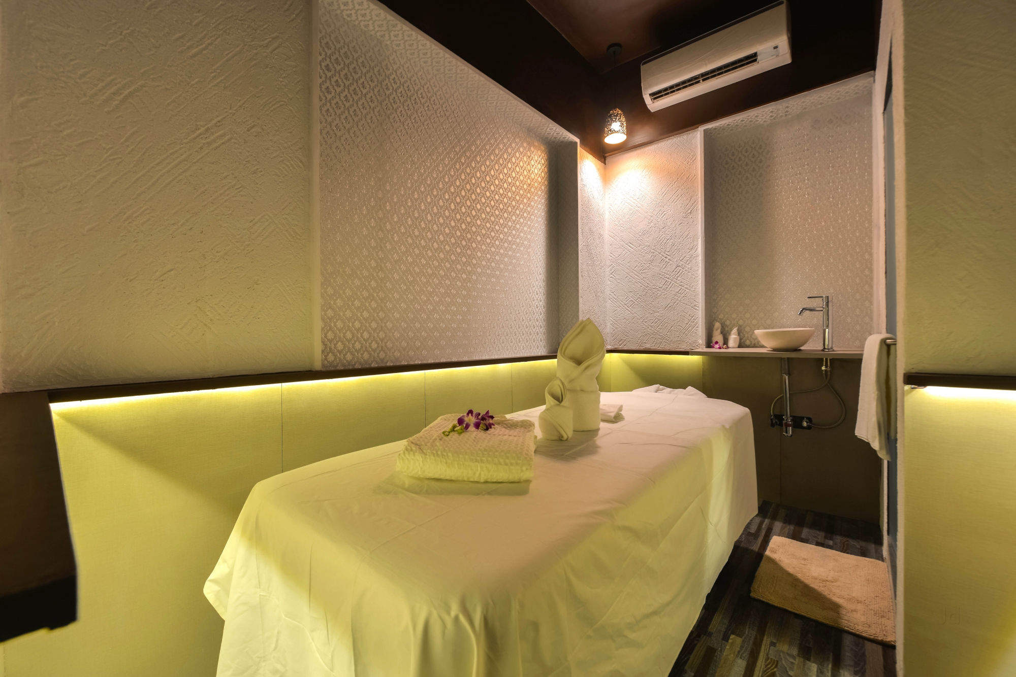 midas-touch-le-spa-vile-parle-west-mumbai-body-massage-centres-36r4y9t